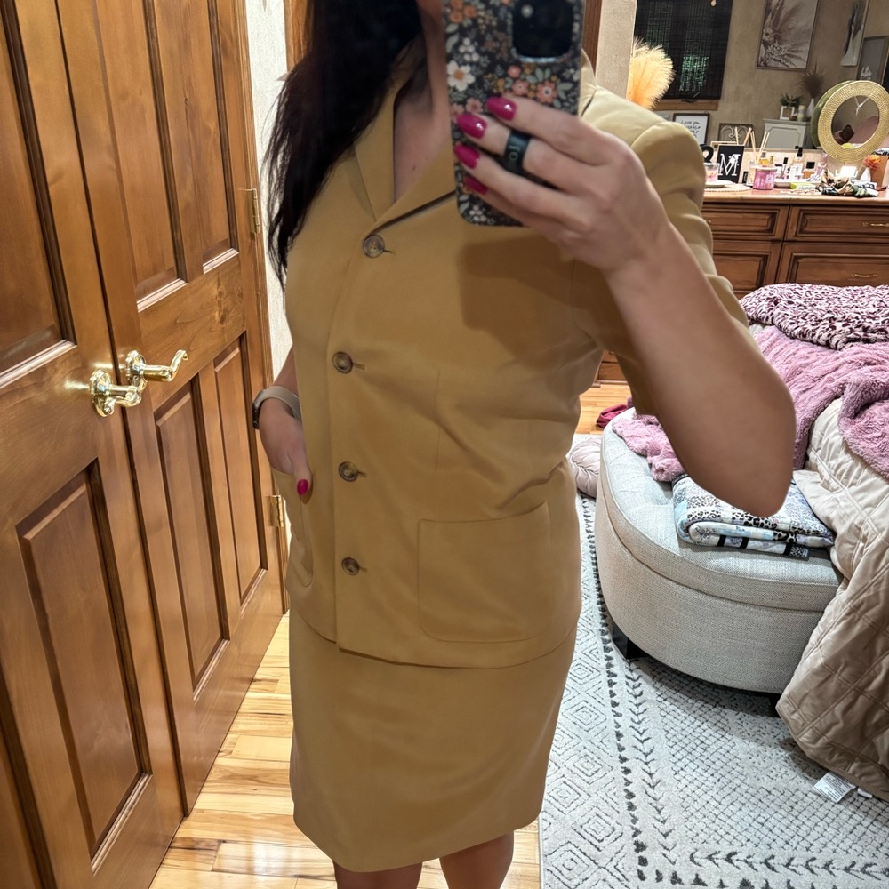 Evan Picone Tan Blazer and Skirt set SZ 6 - Picture 11 of 13